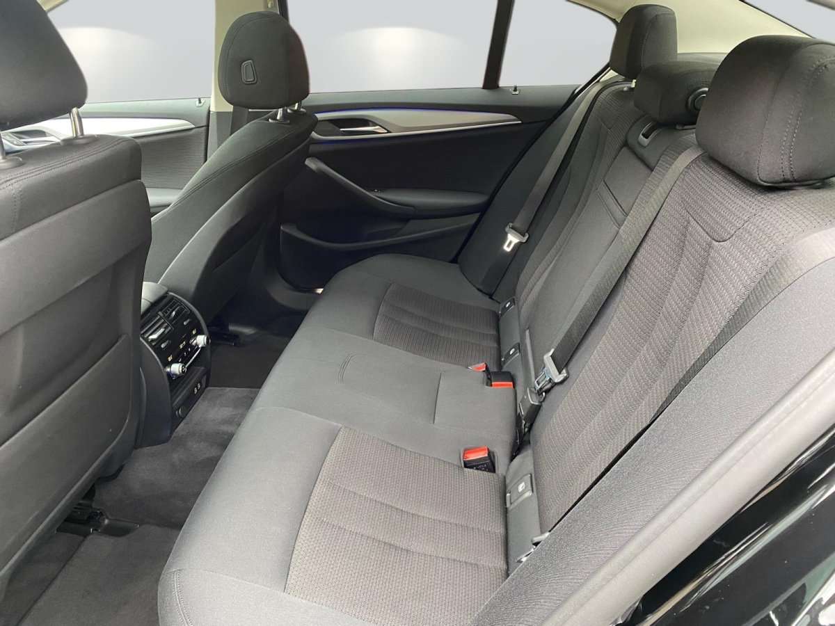 Fahrzeugbild eines BMW 5er-Reihe