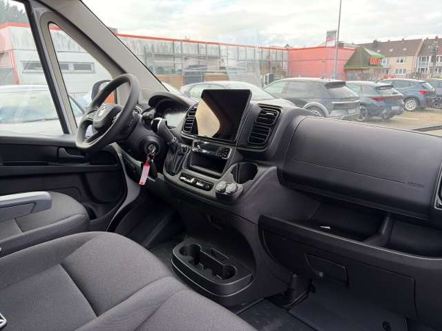 Fahrzeugbild eines Opel Movano