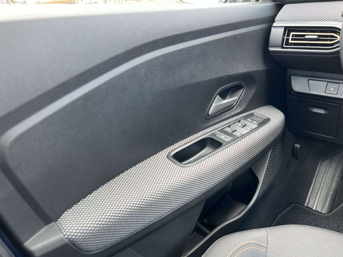 Fahrzeugbild eines Dacia Sandero