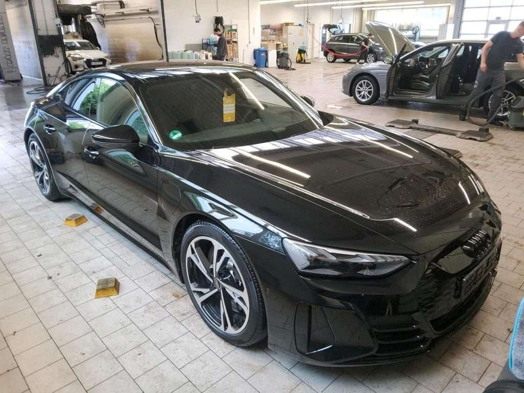 Fahrzeugbild eines Audi e-tron GT