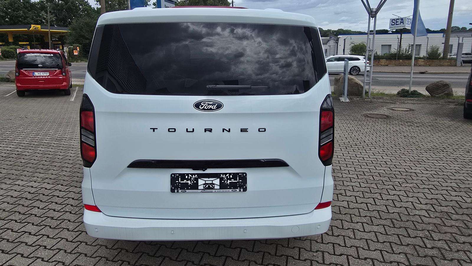 Fahrzeugbild eines Ford Tourneo Custom