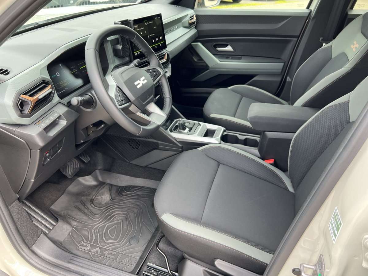 Fahrzeugbild eines Dacia Duster