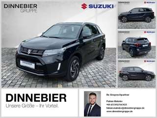 Schräge Frontansicht auf einen Suzuki Vitara , freigestellt