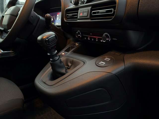 Fahrzeugbild eines Opel Combo