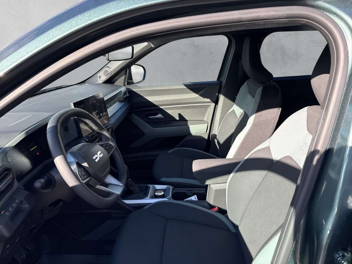 Fahrzeugbild eines Dacia Duster
