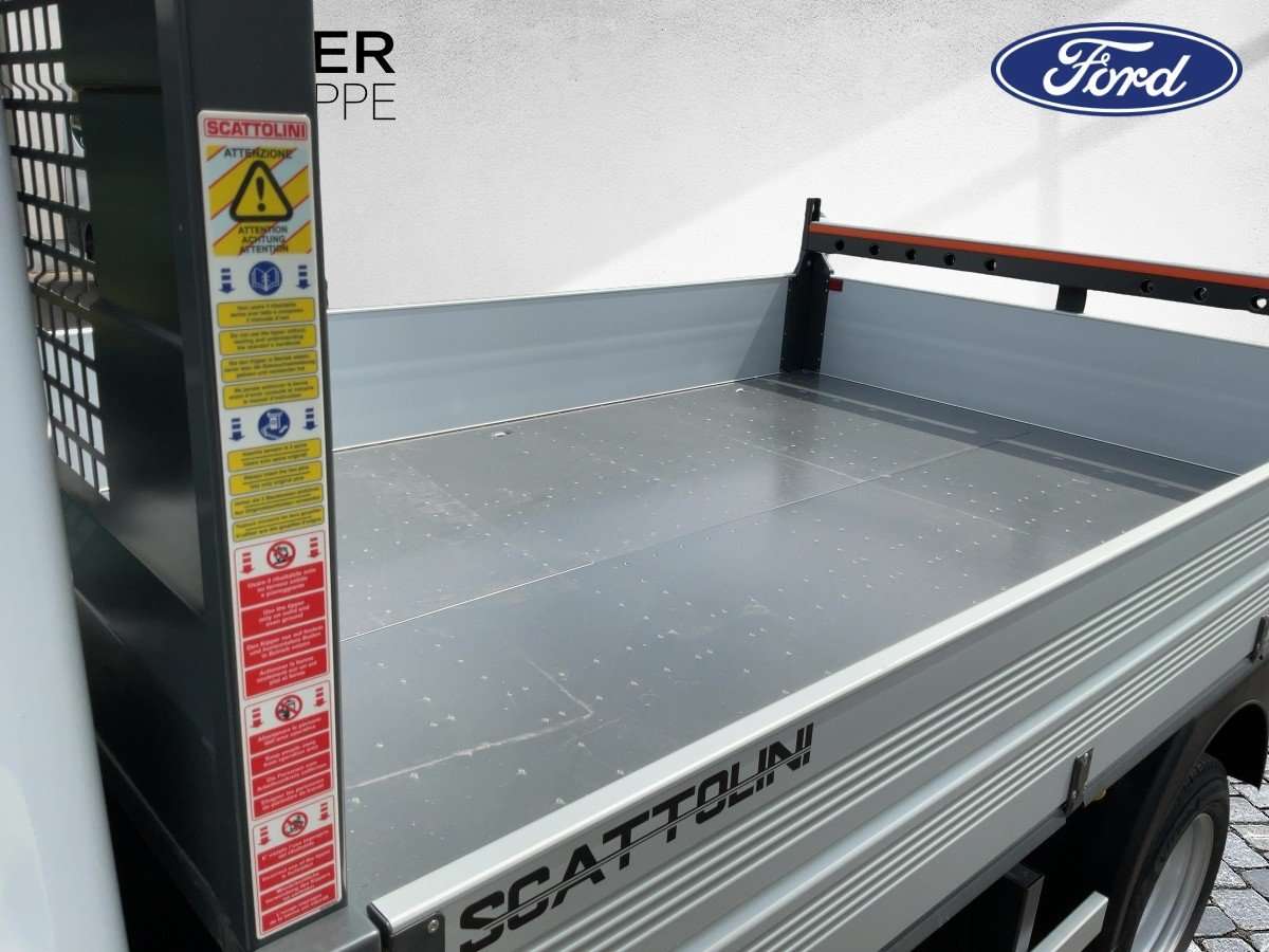 Fahrzeugbild eines Ford Transit