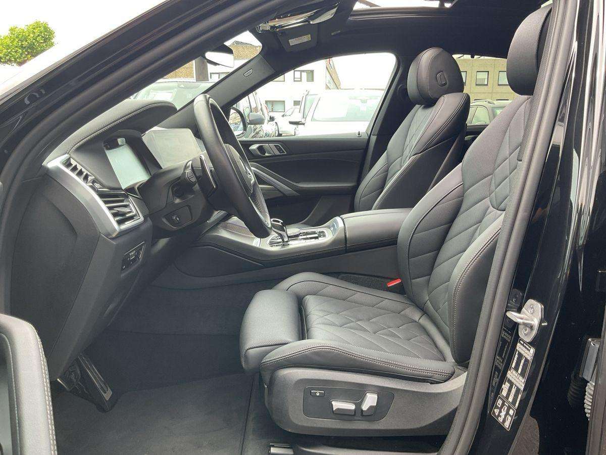 Fahrzeugbild eines BMW X6