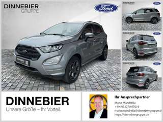 Schräge Frontansicht auf einen Ford EcoSport , freigestellt
