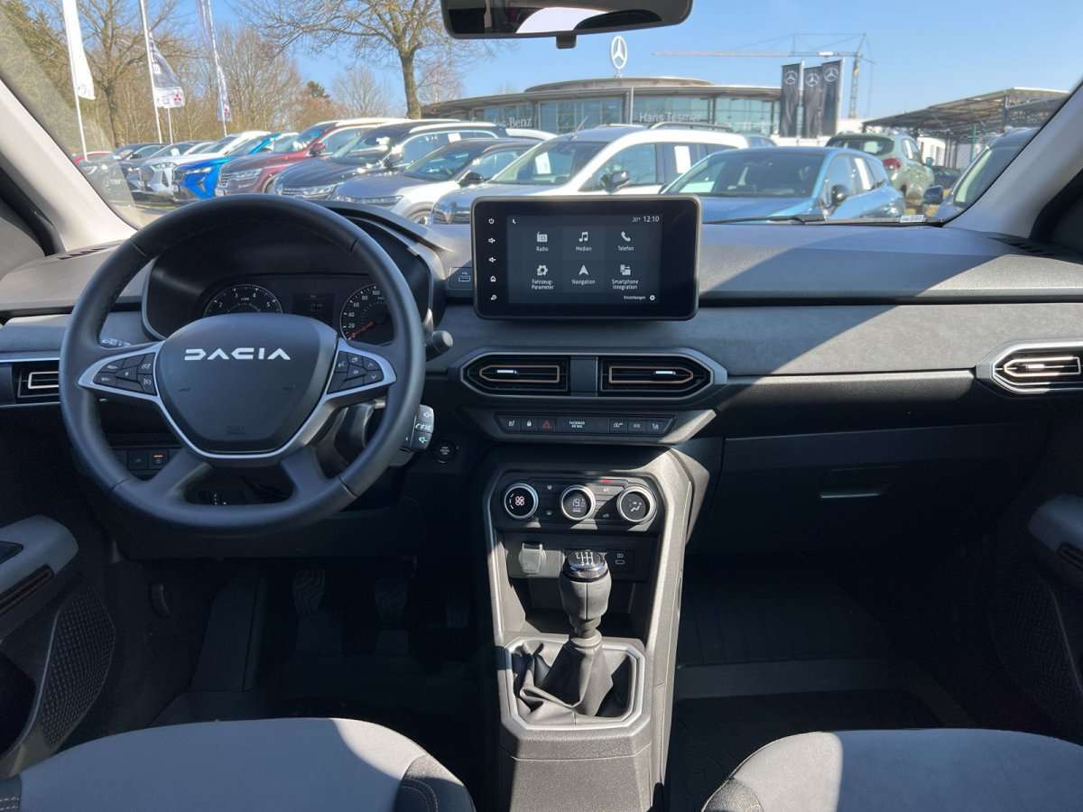 Fahrzeugbild eines Dacia Sandero