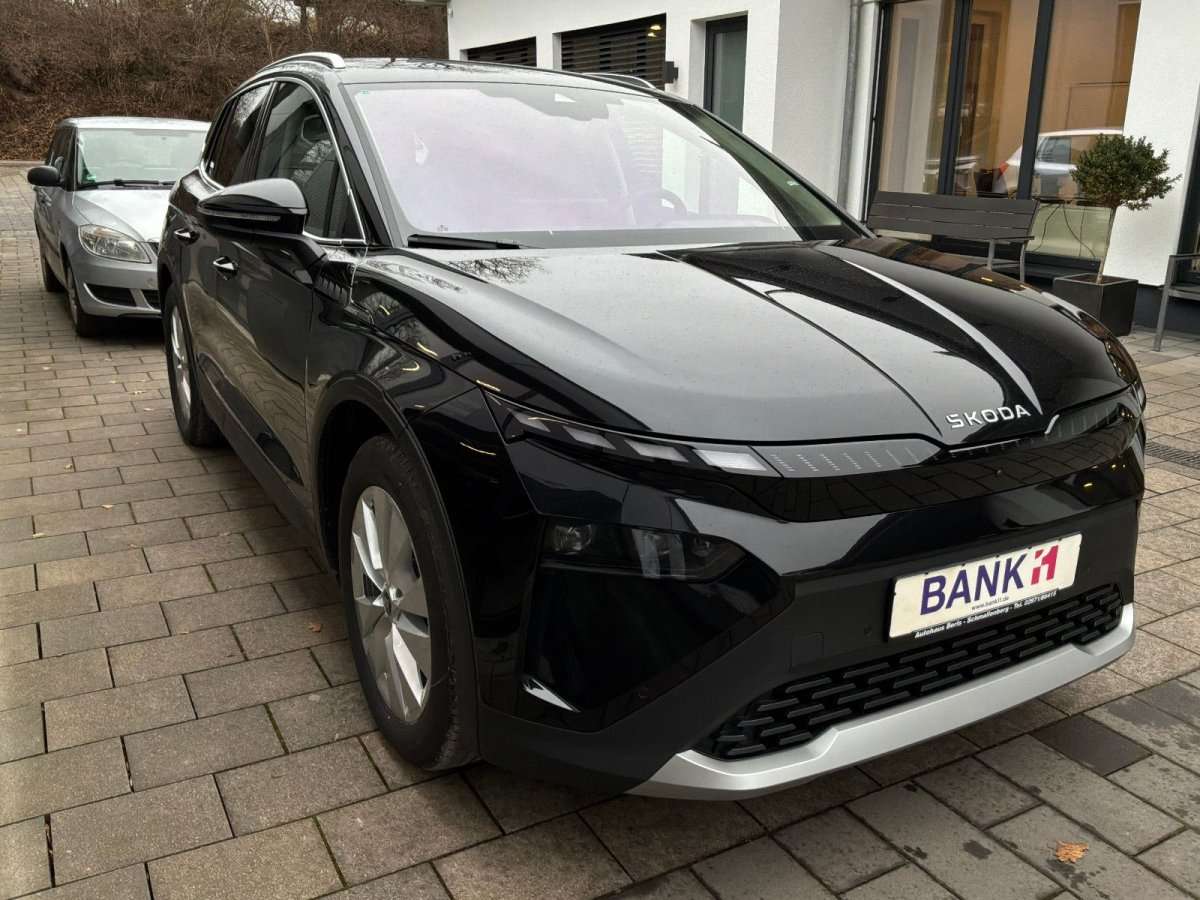 Fahrzeugbild eines Skoda ELROQ