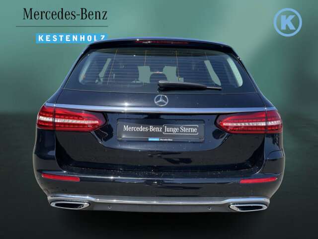 Fahrzeugbild eines Mercedes-Benz E-Klasse