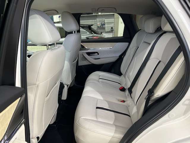 Fahrzeugbild eines Mazda CX-60