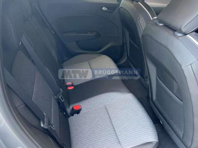 Fahrzeugbild eines Mitsubishi Colt