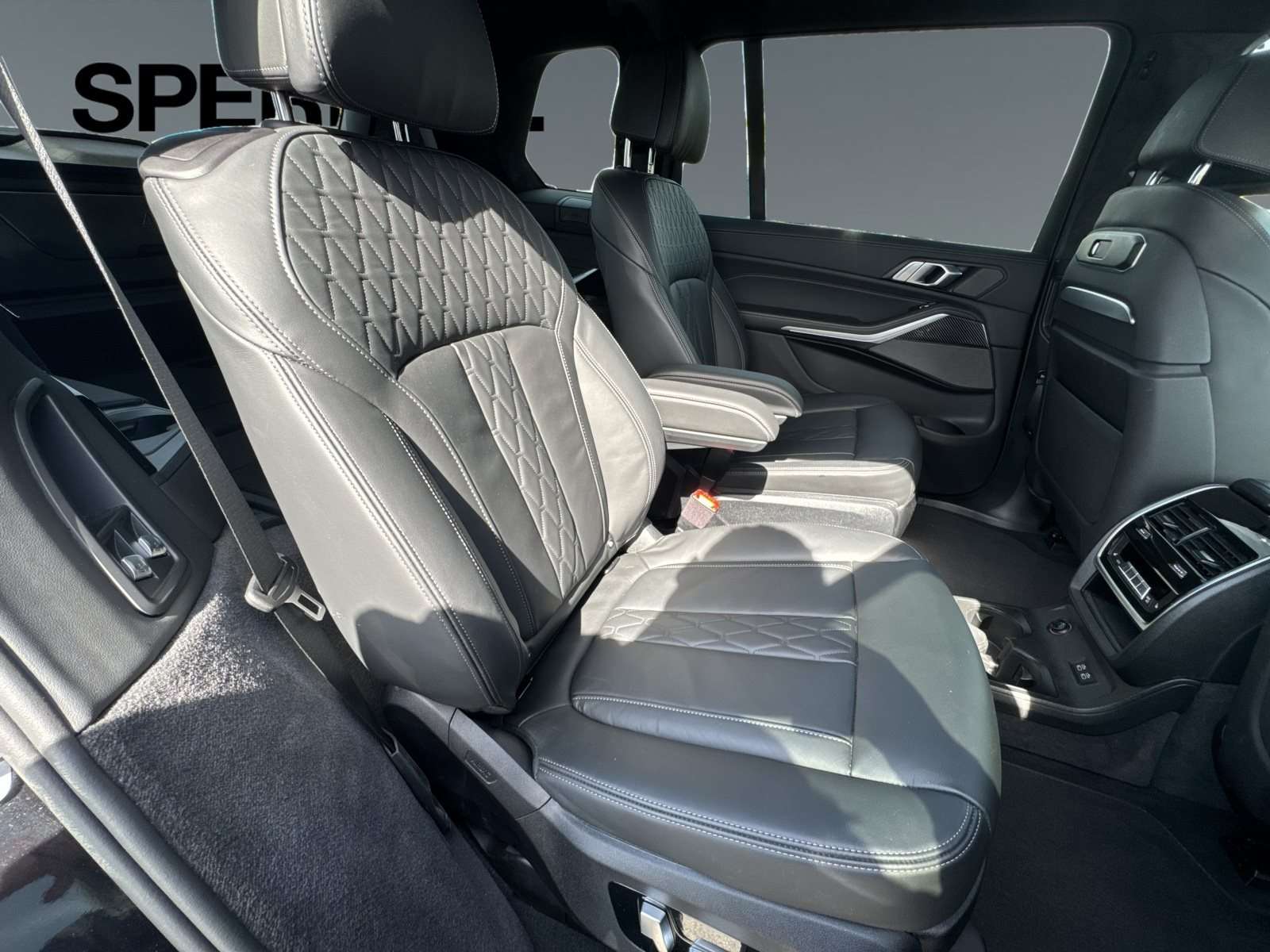 Fahrzeugbild eines BMW X7