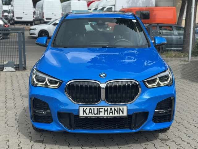 Fahrzeugbild eines BMW X1