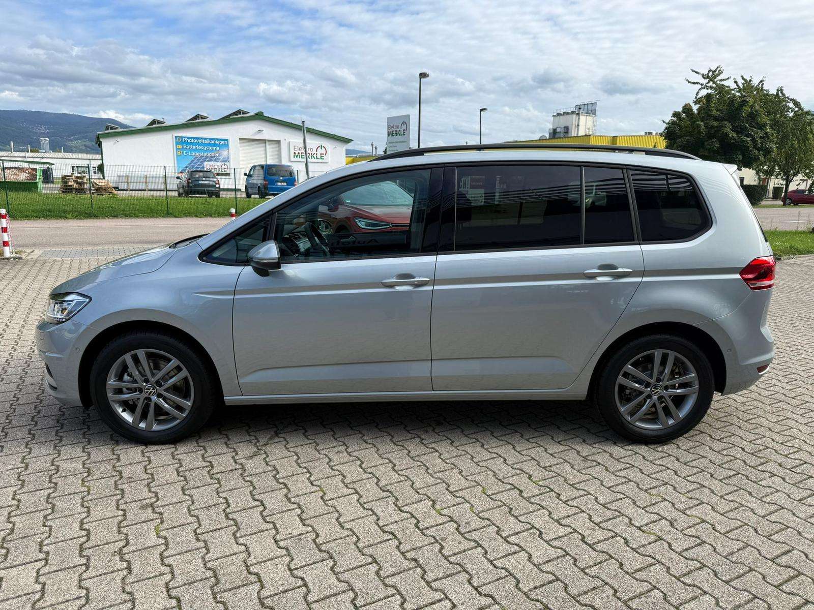 Fahrzeugbild eines Volkswagen Touran