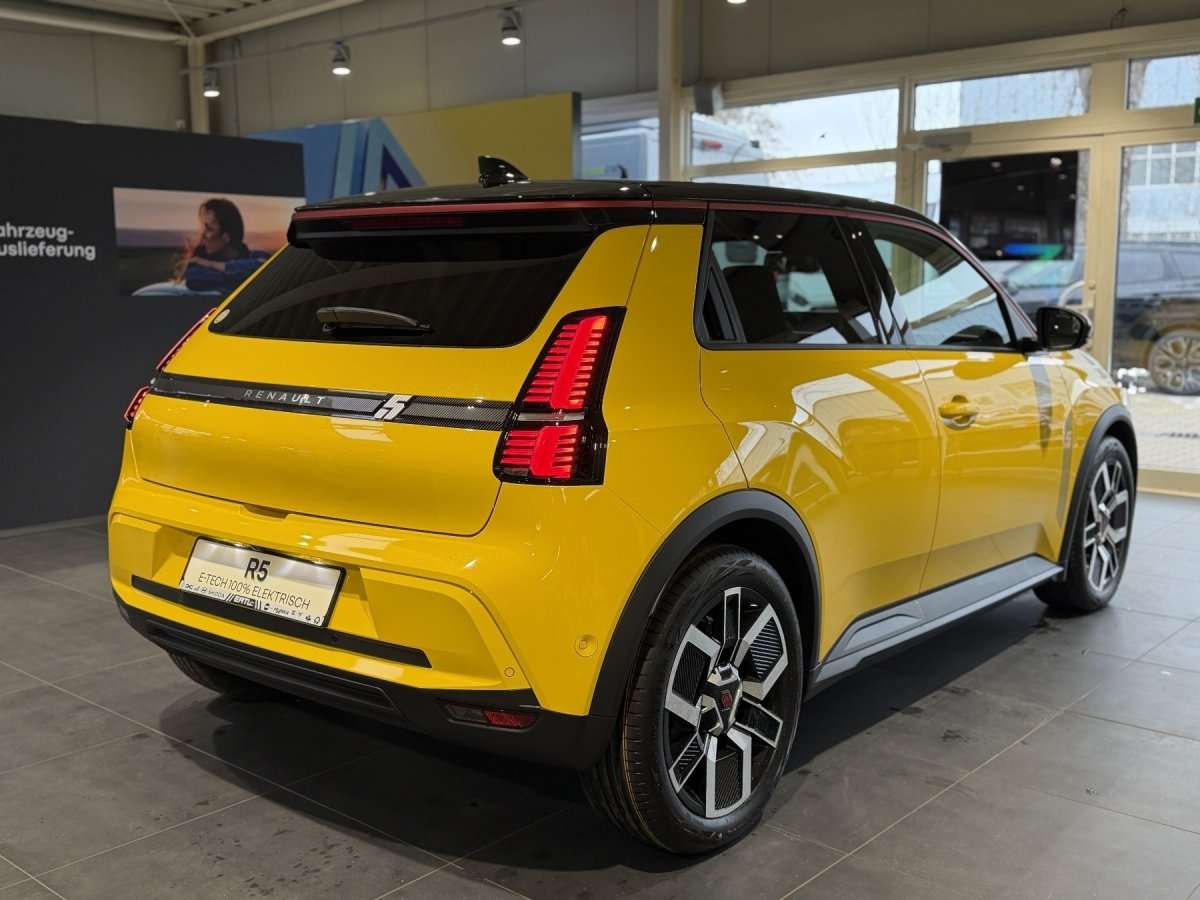 Fahrzeugbild eines Renault 5 E-TECH