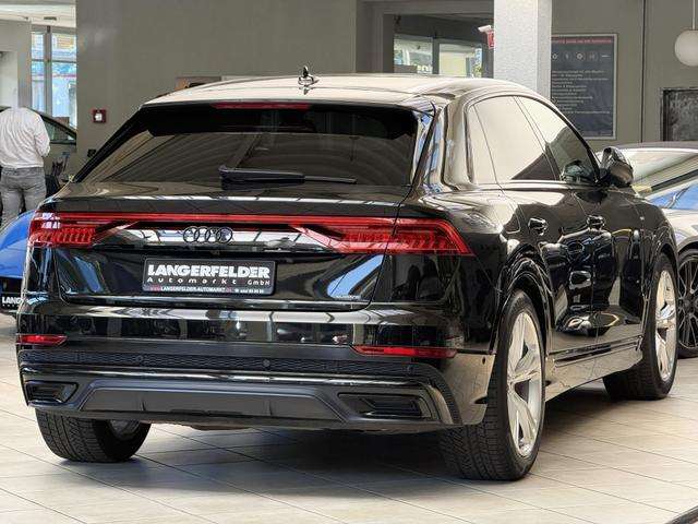 Fahrzeugbild eines Audi Q8