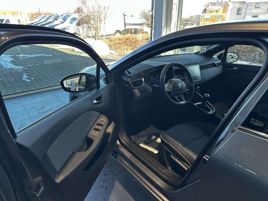 Fahrzeugbild eines Renault Clio