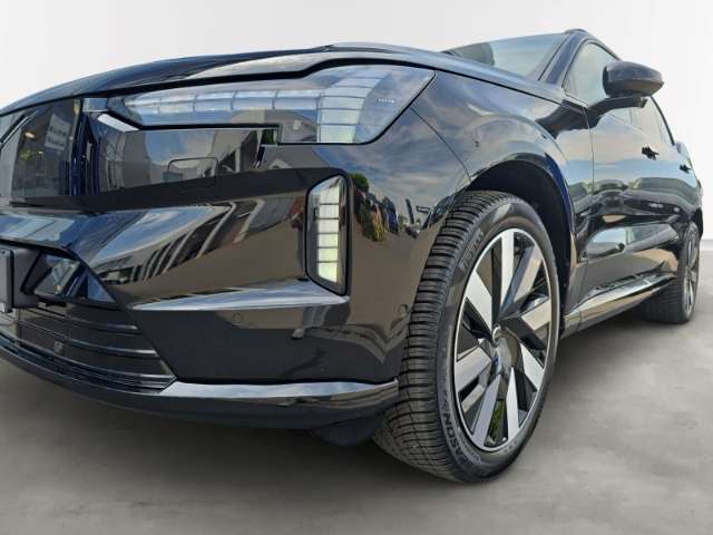 Fahrzeugbild eines Volvo EX90