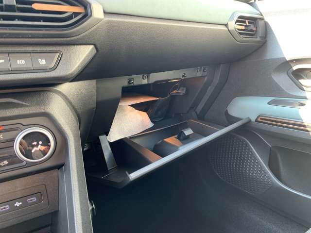 Fahrzeugbild eines Dacia Jogger