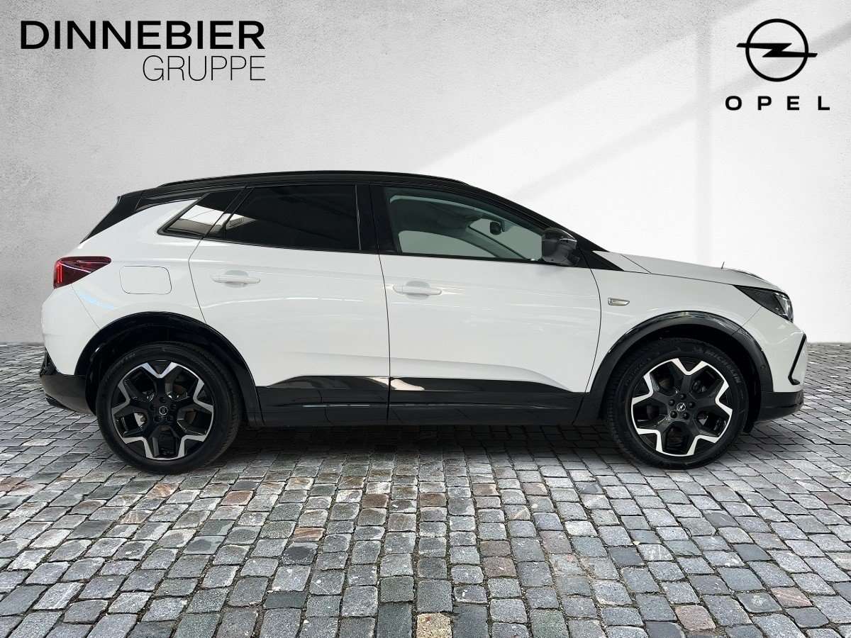 Fahrzeugbild eines Opel Grandland X