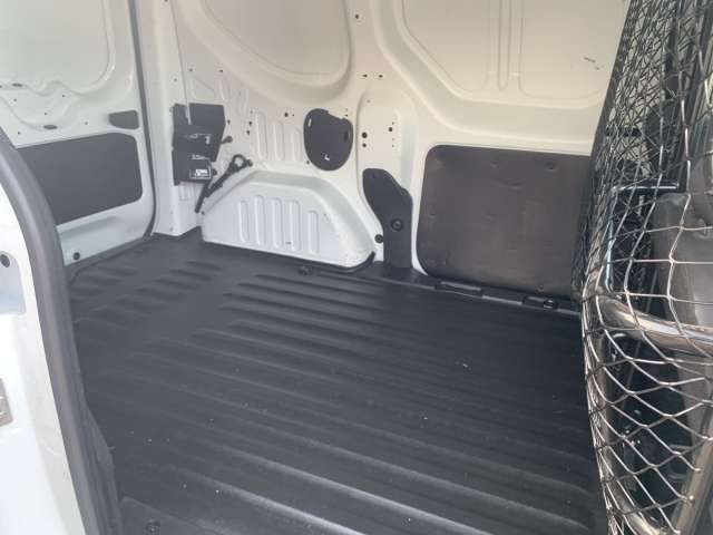 Fahrzeugbild eines Renault Express