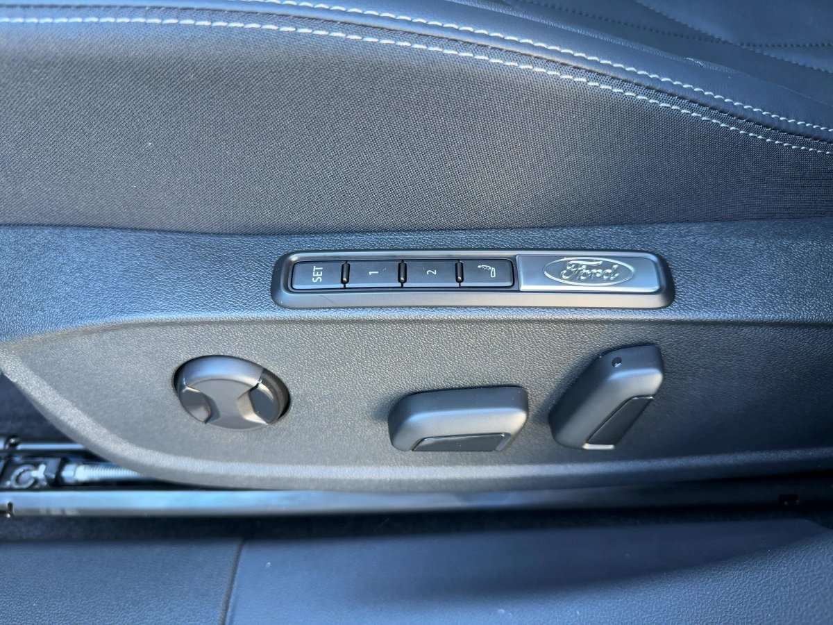 Fahrzeugbild eines Ford Explorer