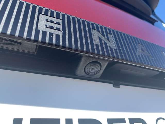 Fahrzeugbild eines Renault 4 E-TECH