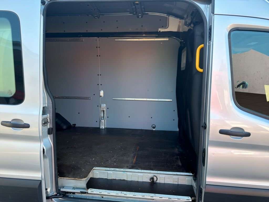 Fahrzeugbild eines Ford Transit