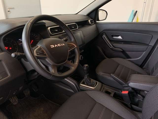 Fahrzeugbild eines Dacia Duster