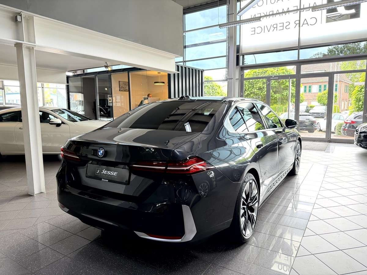 Fahrzeugbild eines BMW 5er-Reihe