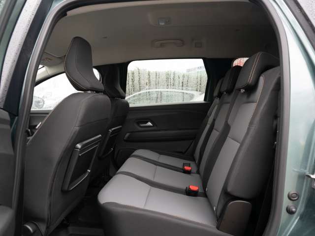 Fahrzeugbild eines Dacia Jogger