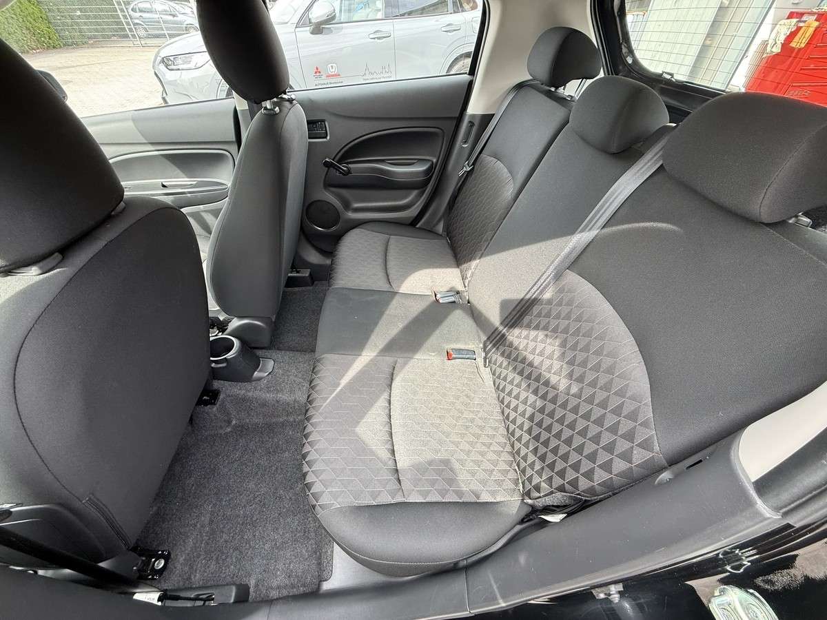 Fahrzeugbild eines Mitsubishi Space Star