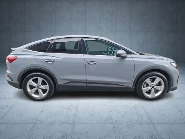 Fahrzeugbild eines Audi Q4 e-tron