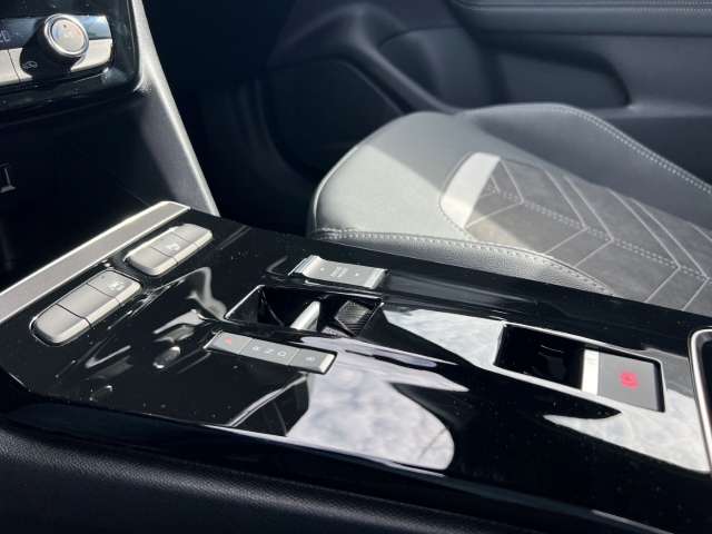 Fahrzeugbild eines Opel Mokka Electric