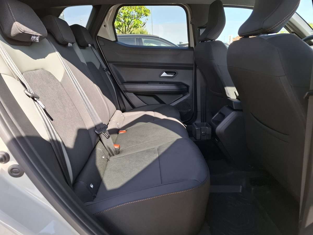 Fahrzeugbild eines Dacia Duster