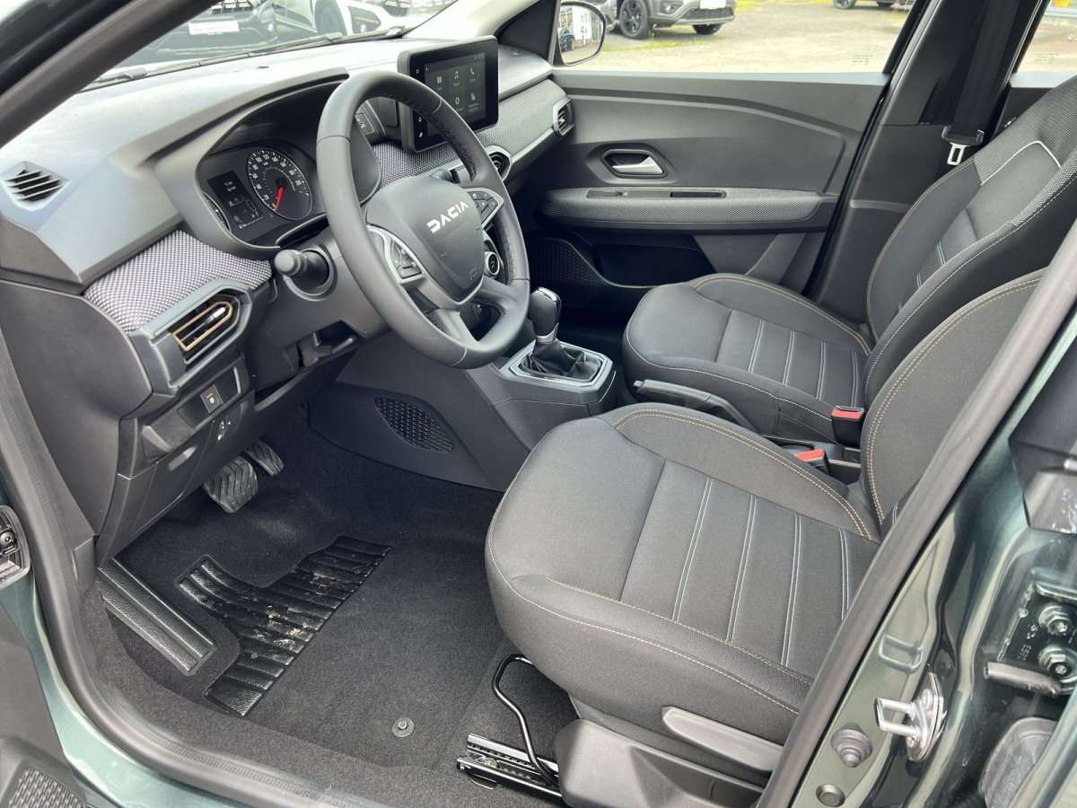 Fahrzeugbild eines Dacia Sandero