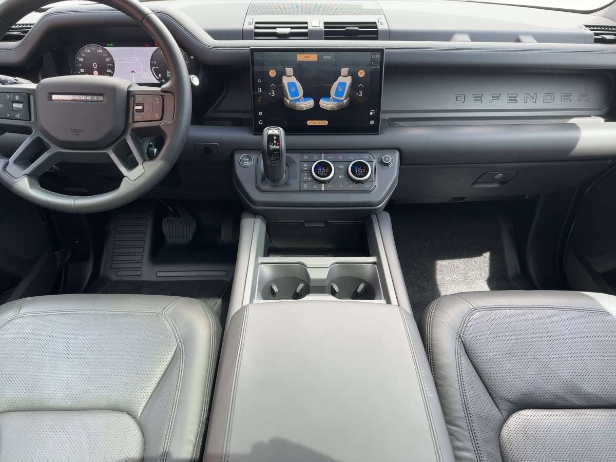 Fahrzeugbild eines Land Rover Defender