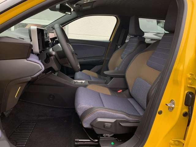 Fahrzeugbild eines Renault 5 E-TECH