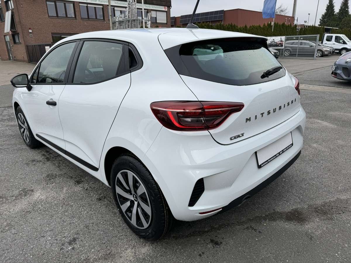 Fahrzeugbild eines Mitsubishi Colt