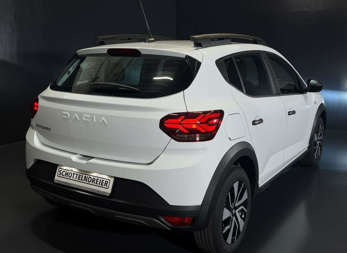 Fahrzeugbild eines Dacia Sandero