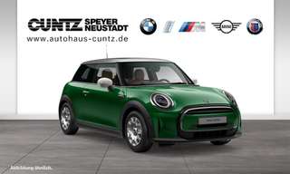Schräge Frontansicht auf einen MINI COOPER , freigestellt