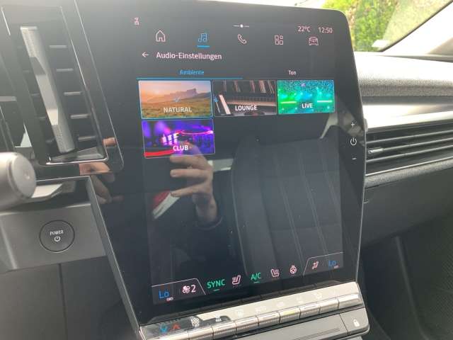 Fahrzeugbild eines Renault Megane E-TECH