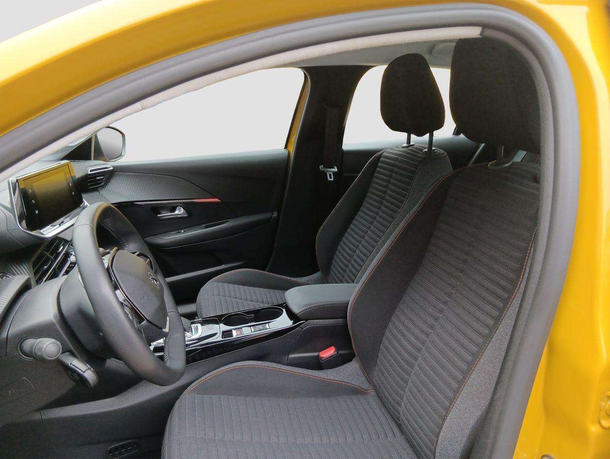 Fahrzeugbild eines Peugeot e-208