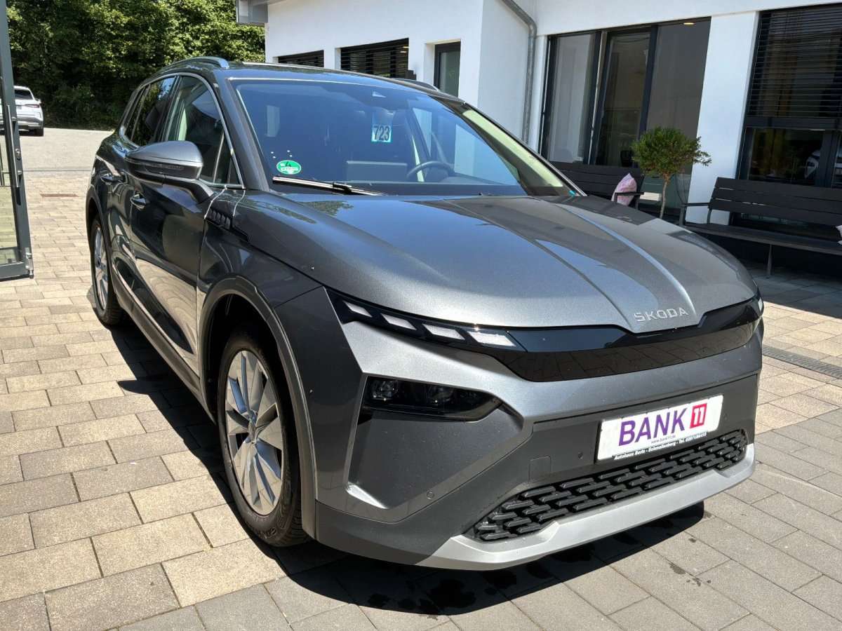 Fahrzeugbild eines Skoda ELROQ