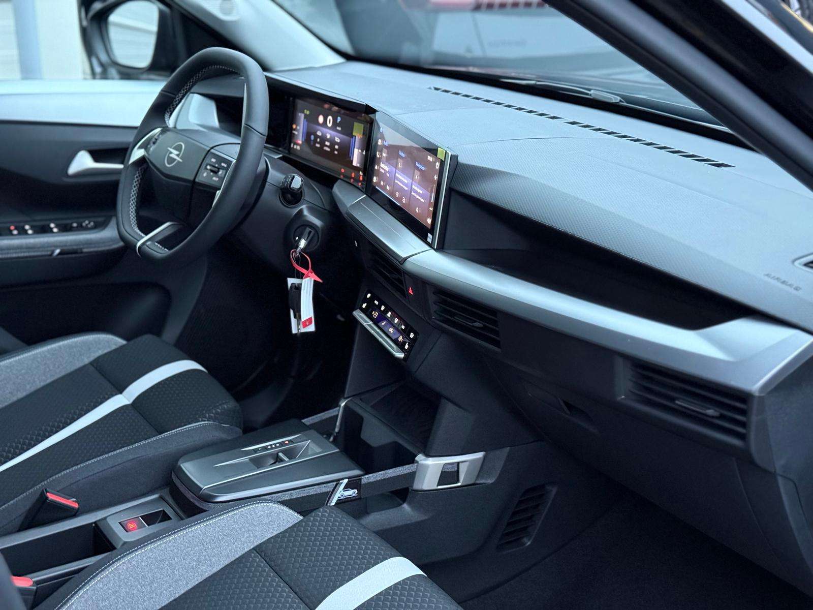 Fahrzeugbild eines Opel Frontera