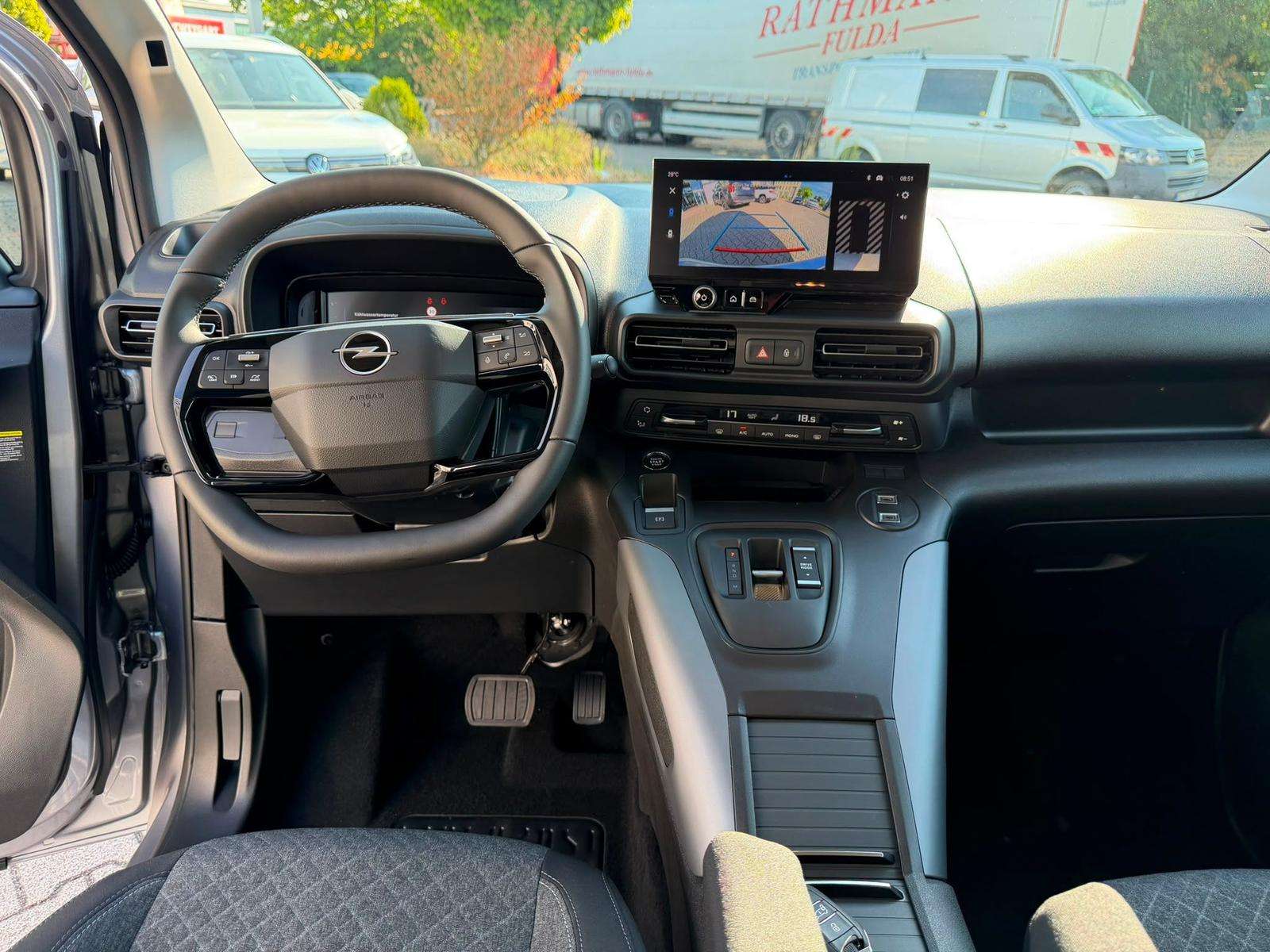 Fahrzeugbild eines Opel Combo Life