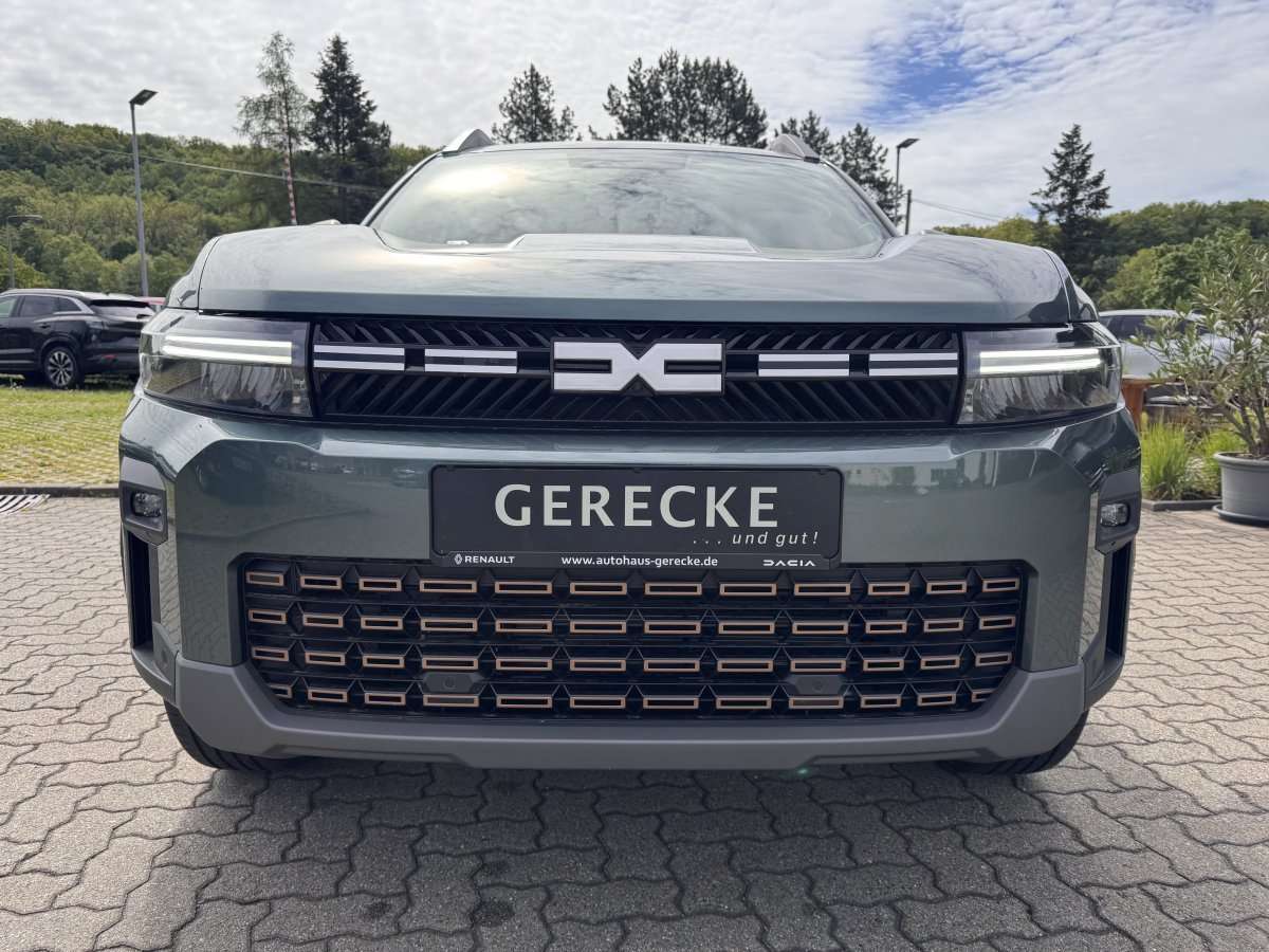 Fahrzeugbild eines Dacia Bigster