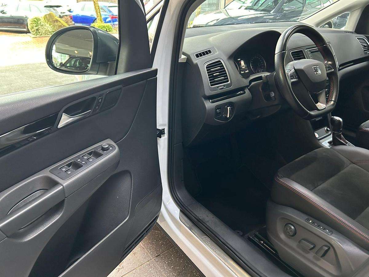 Fahrzeugbild eines SEAT Alhambra